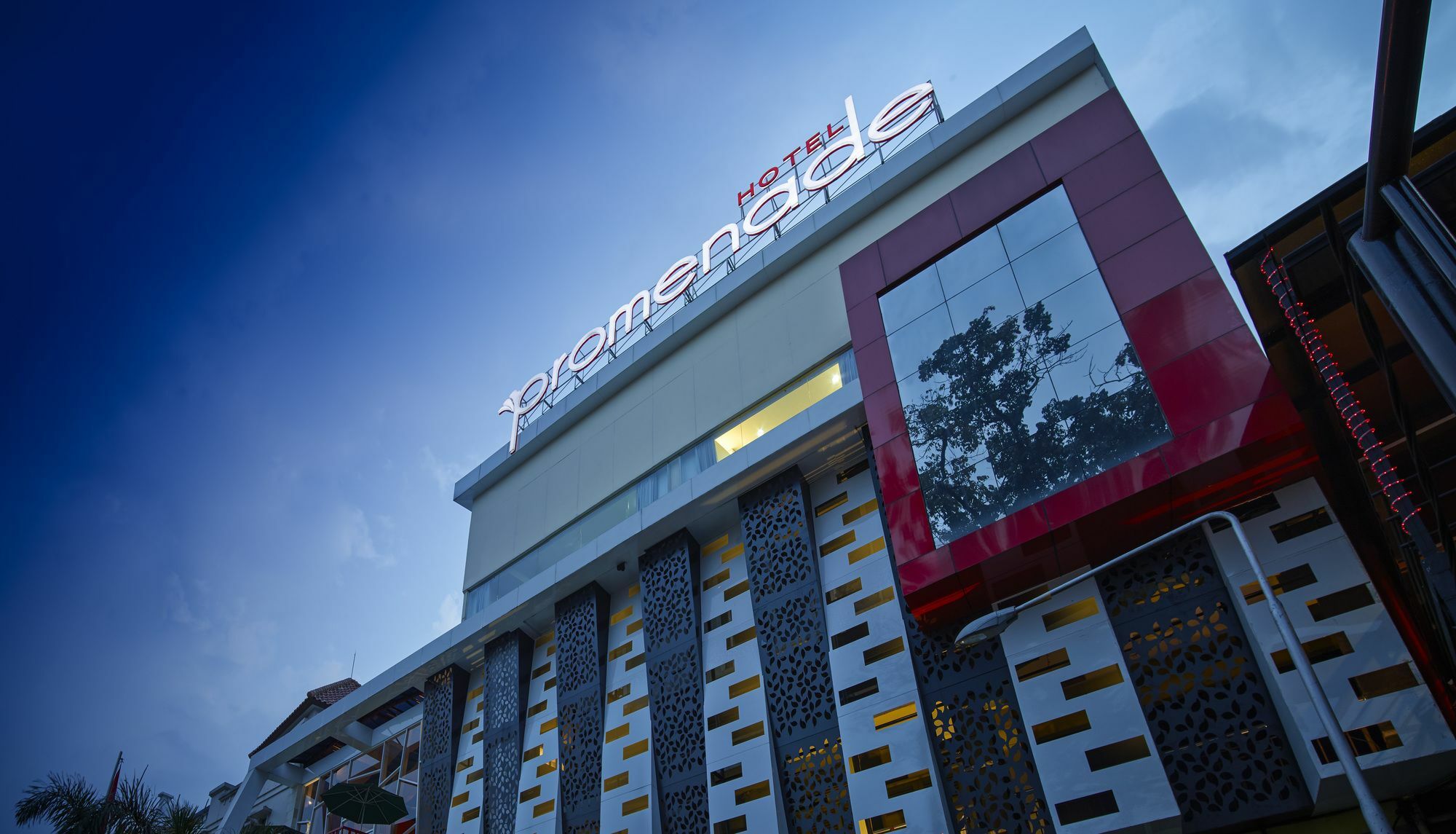 Townhouse Oak Cihampelas Near Ciwalk Formerly Promenade Hotel Bandung Zewnętrze zdjęcie